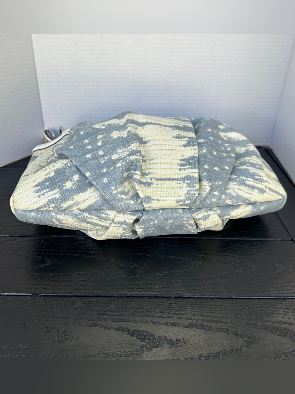 Simply Vera Vera Wang Blue & Cream Tie-Dye Pleated Hobo Shoulder Bag - Picture 7 of 7